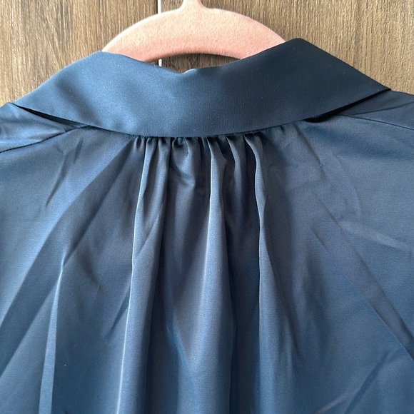 BNWT navy satin blouse - Picture 3 of 6